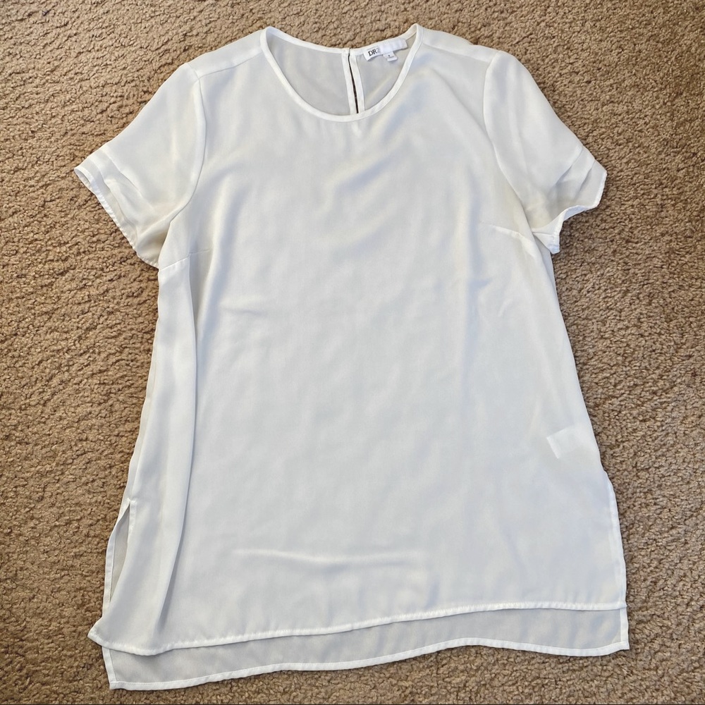 DR2 WHITE FLOWY BLASIC POPOVER TOP SM